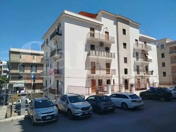 Appartamento quadrilocale in vendita in Via Parini, Vieste