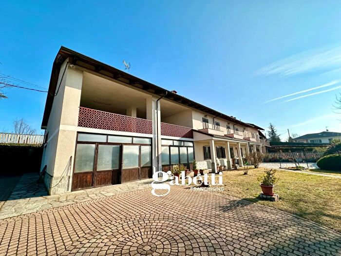 Casa con 5 locali in vendita in Via Mongiglietto, Cortazzone