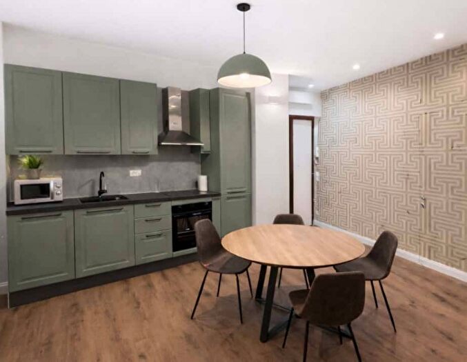 Appartamento trilocale in affitto in Via Illiria, San Giovanni, Roma