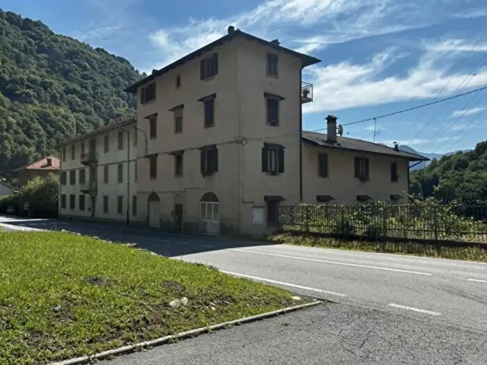 Appartamento con 5 locali in vendita in Regione Scopelle, Varallo