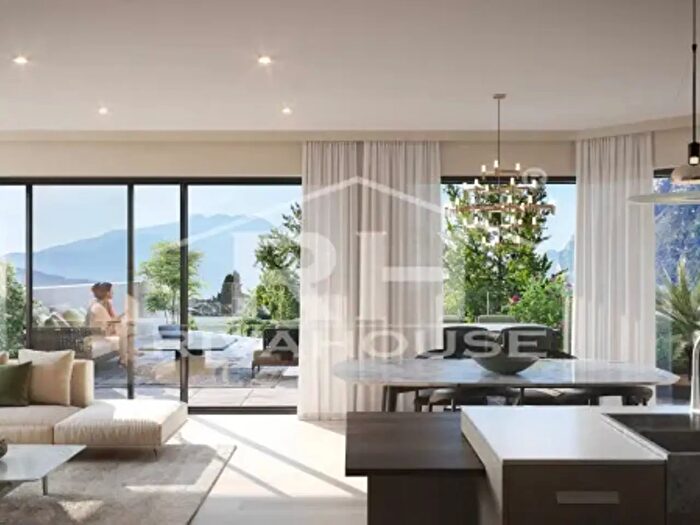 Appartamento quadrilocale in vendita in Viale Clementino Vannetti, Riva Del Garda