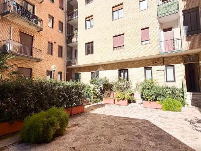 Appartamento bilocale in affitto in Via Rodolfo Carabelli, Milano