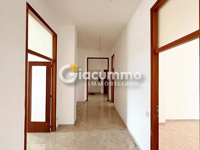 Appartamento con 10 locali in affitto in Via Giuseppe Mazzini a, Potenza