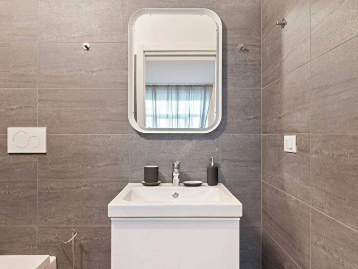 Appartamento monolocale in affitto in Via Luciano Manara, Guastalla, Milano