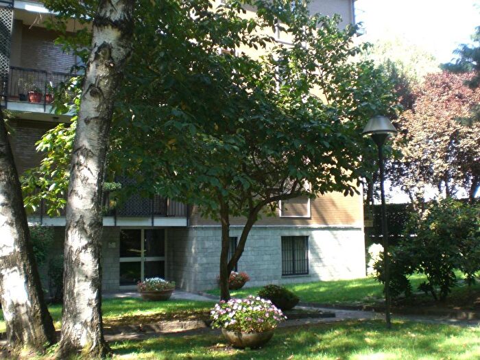 Appartamento trilocale in affitto in Via Federico Tesio, San Siro, Milano