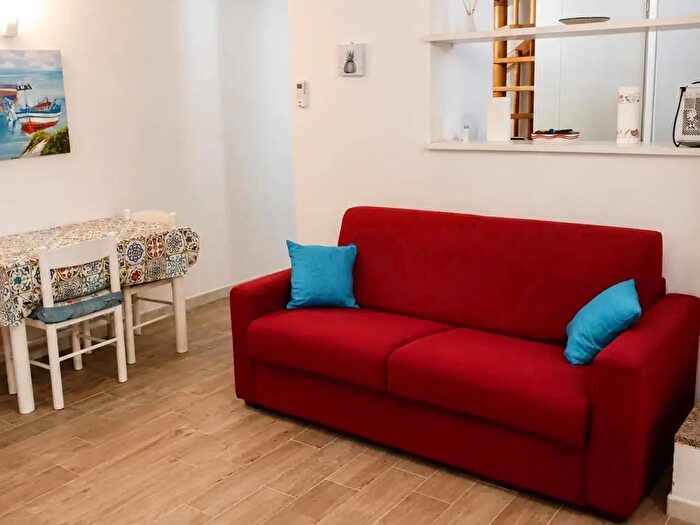 Appartamento monolocale in vendita in Via La Galatea, Palau