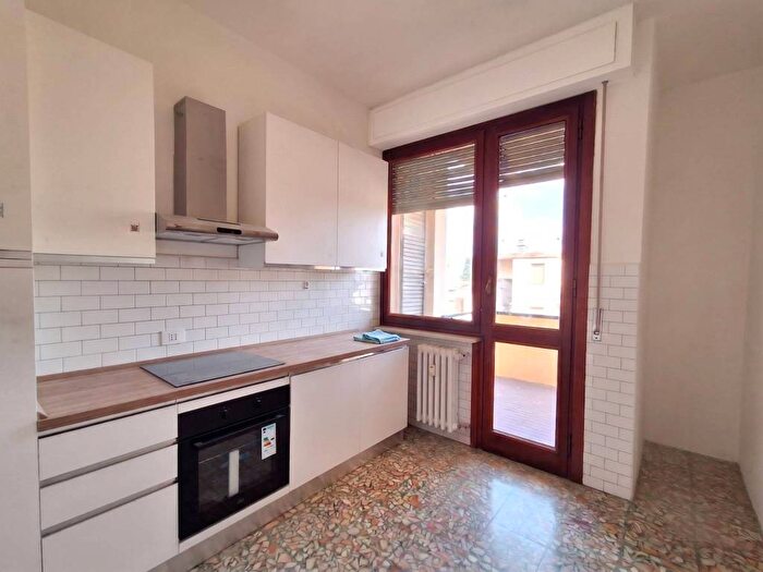 Appartamento bilocale in affitto in Via Carlo Rainoldi, Centro, Varese