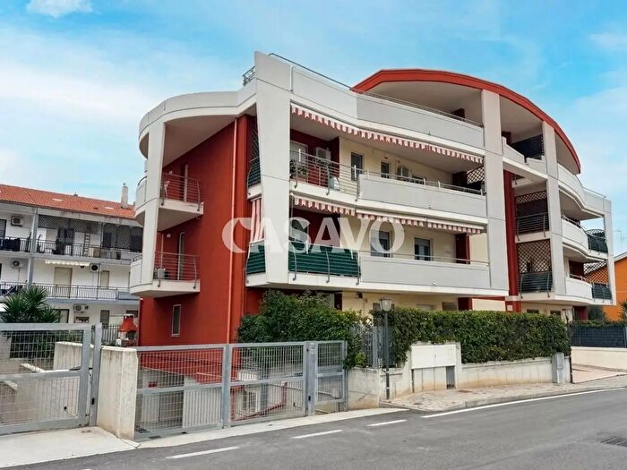 Appartamento trilocale in vendita in Via Pisa, Termoli