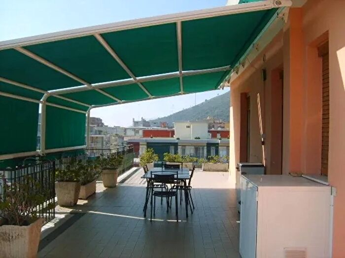 Appartamento trilocale in affitto in Borghetto Santo Spirito