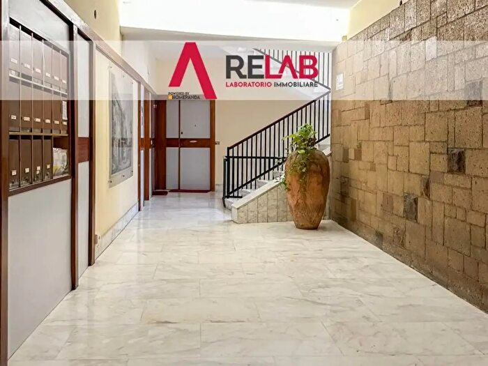 Appartamento con 5 locali in vendita in Via Latina, Roma