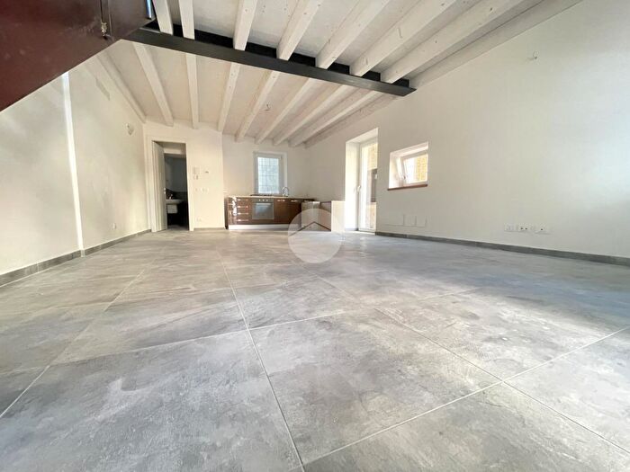 Casa trilocale in vendita in Piazza Roma, Ospitaletto