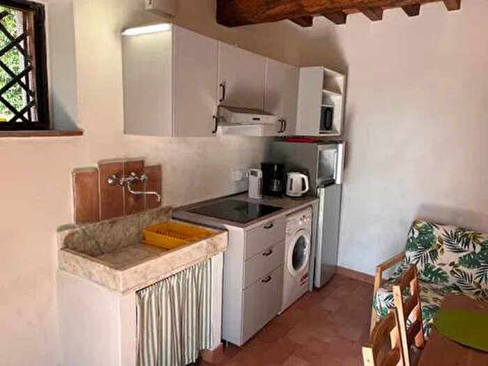 Casa bilocale in affitto in Neighbourhood Ronchi, Ronchi Poveromo, Massa