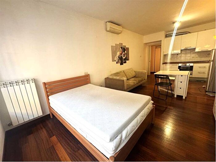 Appartamento monolocale in affitto in via Gola, Navigli Darsena, Milano