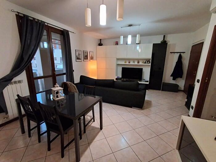 Appartamento trilocale in vendita in Via Papa Giovanni Paolo II, Rottofreno