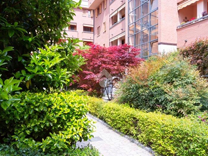 Appartamento bilocale in affitto in Via Palanzone, Niguarda, Milano