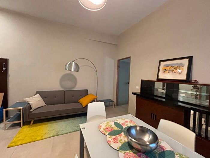 Appartamento bilocale in affitto in Borgo Collegio Maria Luigia, Centro Storico, Parma