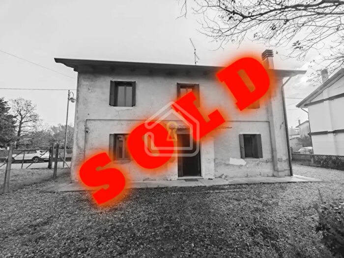 Casa trilocale in vendita in Rivignano Teor