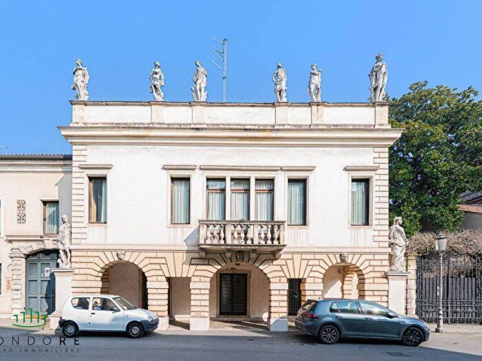 Casa monolocale in affitto in Portello Ospedali, Padova
