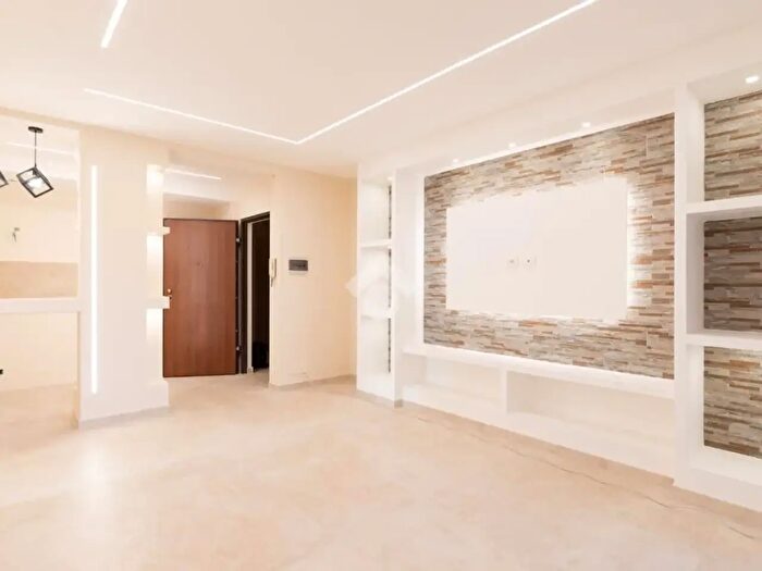 Appartamento trilocale in vendita in Via Airali, Luserna San Giovanni