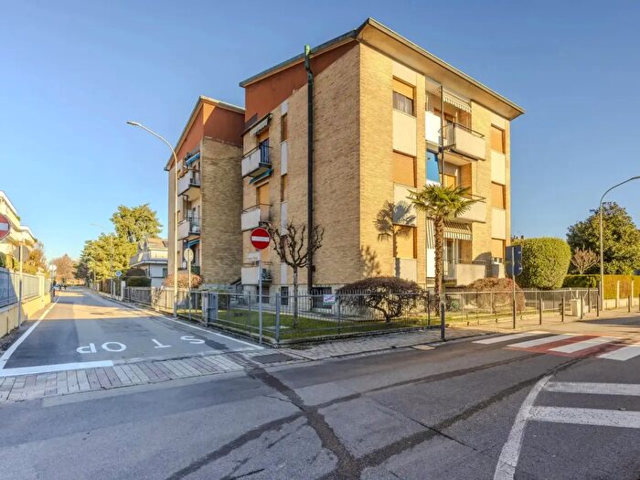 Appartamento trilocale in vendita in Arese