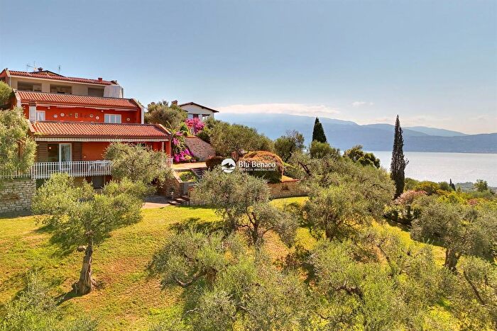 Casa con 8 locali in vendita in Via Vigole, Toscolano Maderno