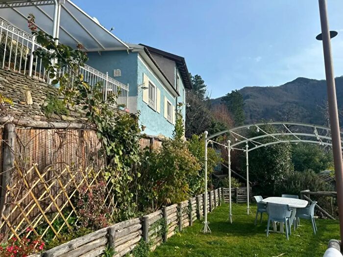 Casa trilocale in vendita in Montignoso