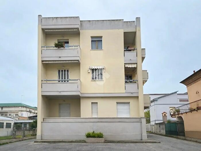 Appartamento bilocale in vendita in Via Nievo, Giulianova