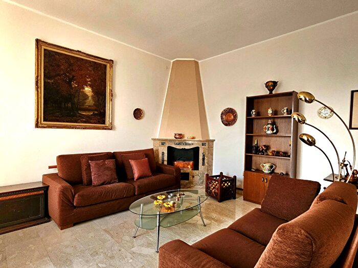 Appartamento quadrilocale in vendita in Corso Genova, Vigevano