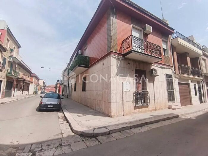 Casa trilocale in vendita in Via Ischitella, San Severo
