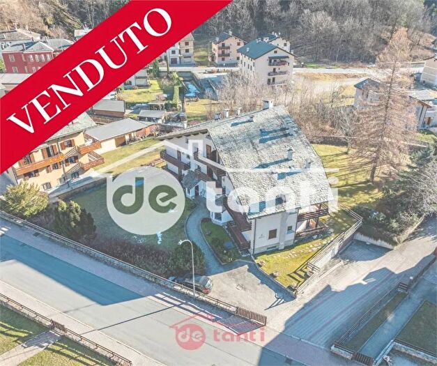 Appartamento bilocale in vendita in Via Giavere Campodolcino So, Campodolcino