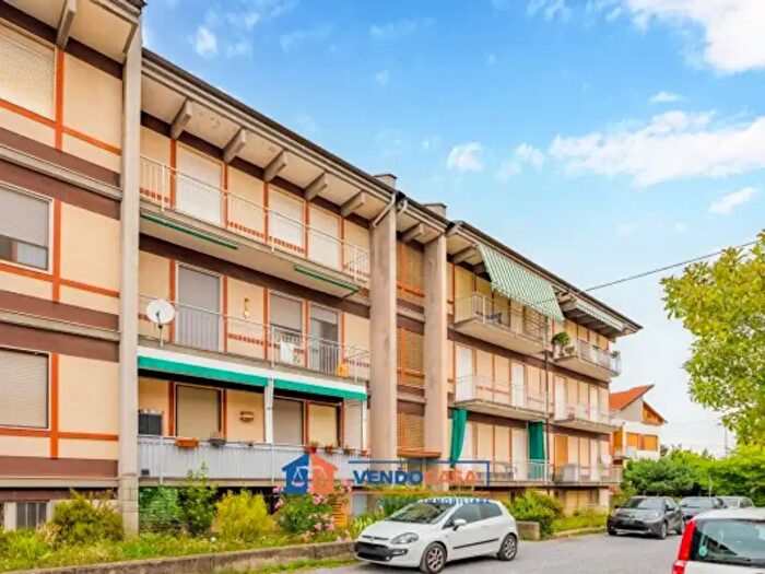 Appartamento quadrilocale in vendita in Via Alba, Mondovi