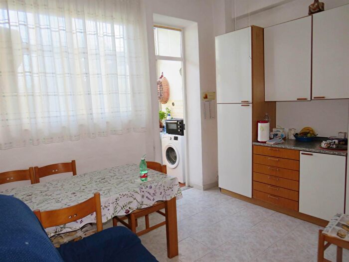 Appartamento trilocale in vendita in Livorno