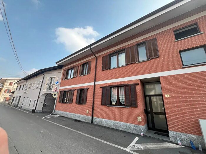 Appartamento trilocale in vendita in Via Piave, Bosconero