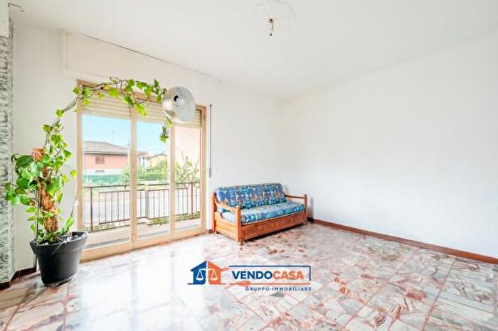 Appartamento con 5 locali in vendita in Via P Collino, Centallo