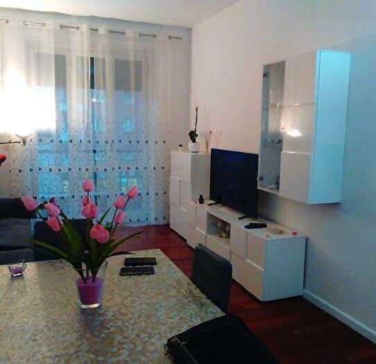 Appartamento bilocale in affitto in Viale Carlo Troya, Piazza Napoli, Milano