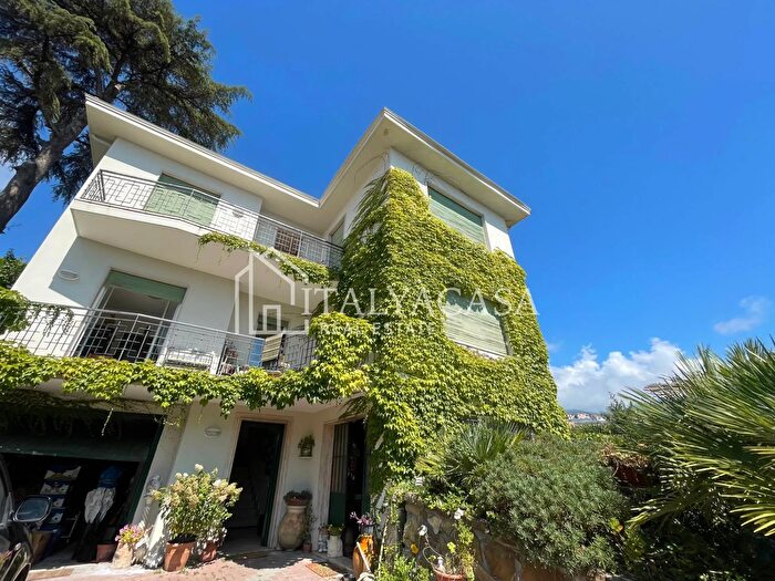 Casa con 7 locali in vendita in Via Padre Semeria, Sanremo
