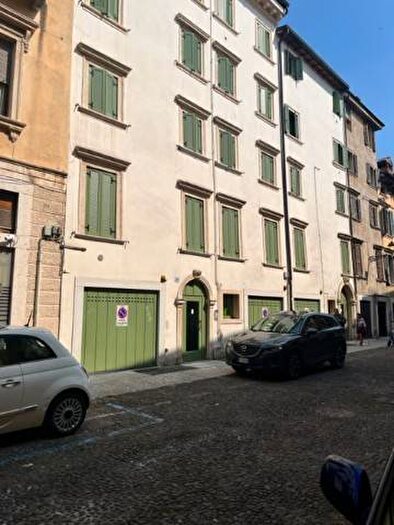 Appartamento quadrilocale in affitto in Centro Storico, Verona