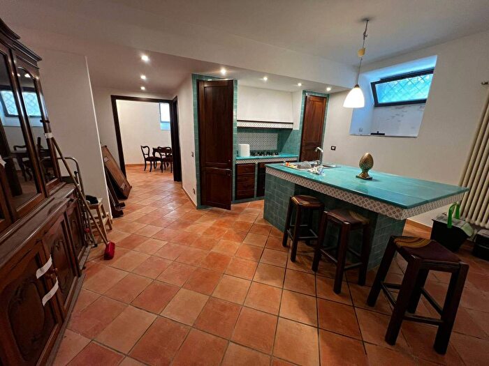 Appartamento bilocale in affitto in Via del Parco Grifeo, Piazza Amedeo Parco Margherita, Napoli