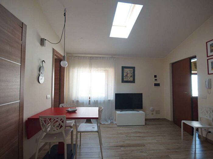 Appartamento bilocale in affitto in Via Santa Felicita, Centro Storico, Verona