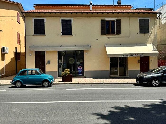 Appartamento trilocale in affitto in Via Fratelli Ceci, Centro, Marsciano