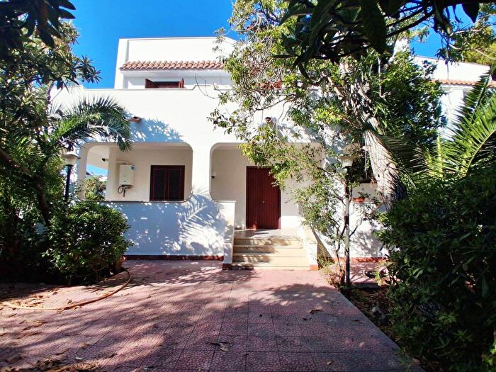 Casa con 6 locali in affitto in Via Pazienza, Mondello Valdesi, Palermo