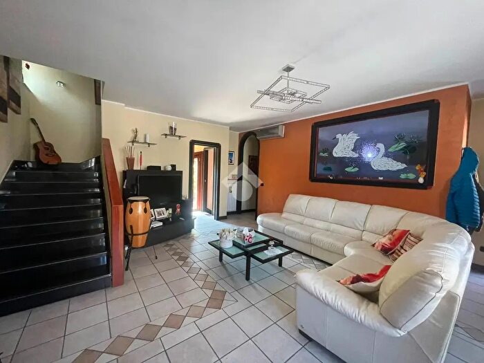 Casa con 5 locali in vendita in Via per Nola, San Paolo Bel Sito