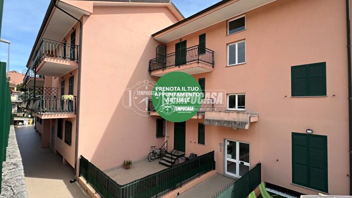 Appartamento trilocale in vendita in Via Palermo, Ceriale