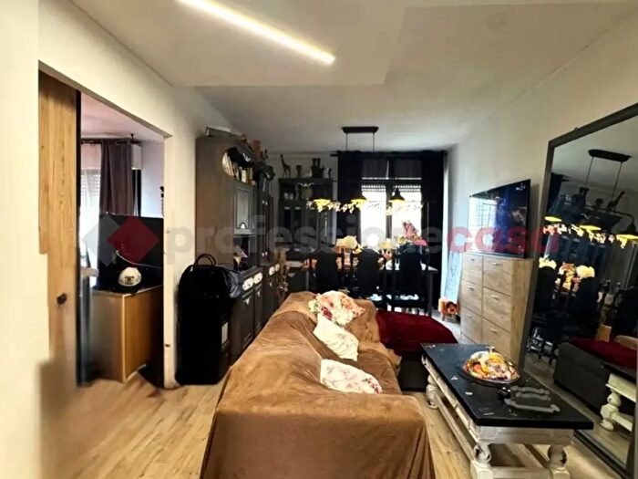 Appartamento con 5 locali in vendita in Livorno