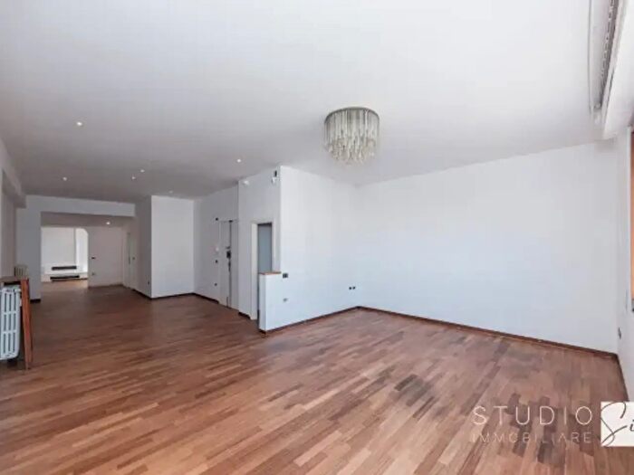 Appartamento con 6 locali in vendita in Via Campo Marzio, Pistoia