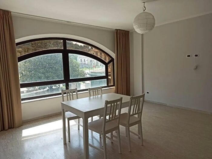 Appartamento trilocale in affitto in Via Circumvallazione, Avellino