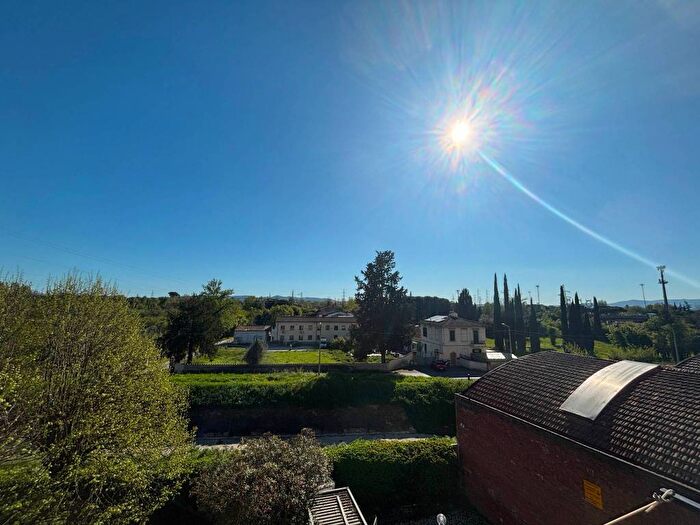 Appartamento quadrilocale in vendita in Via Francesco Baracca, Novoli, Firenze