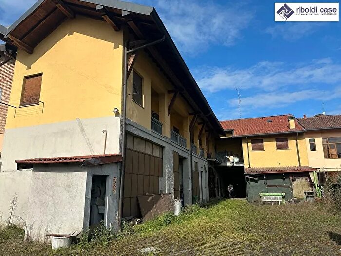 Case in Vendita e in Affitto - 3