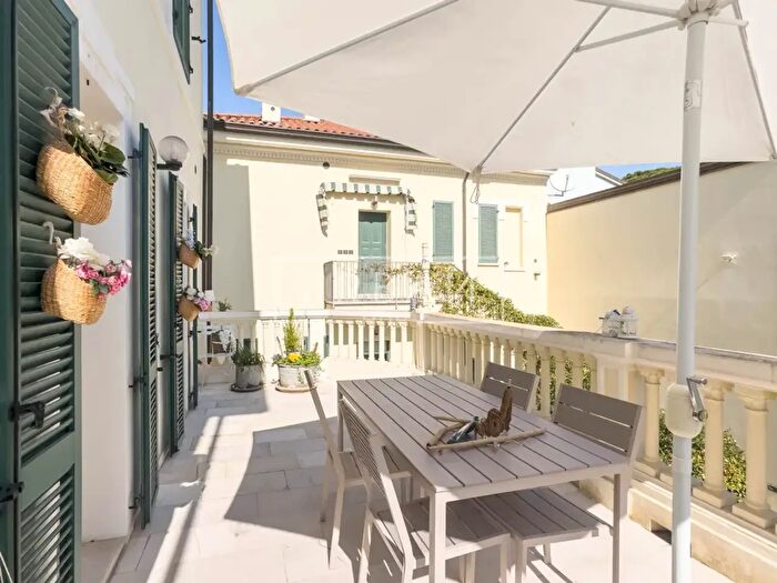Appartamento trilocale in vendita in Viale dei Mille a, Cesenatico