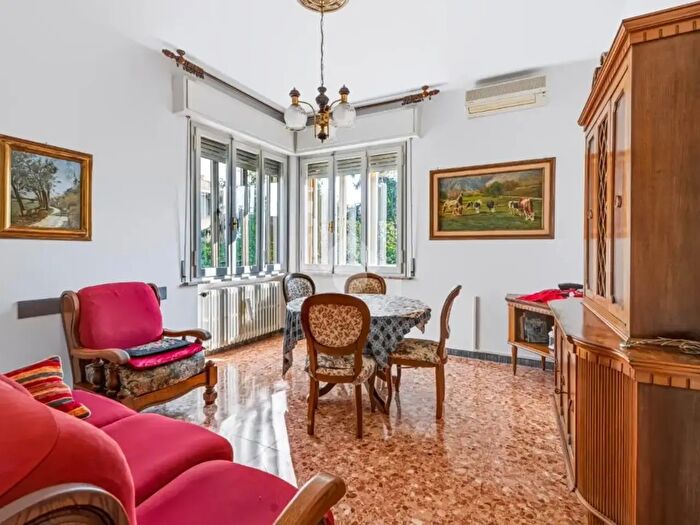 Casa quadrilocale in vendita in Via Marco Palmezzano, Rimini